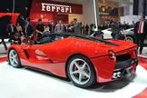15. LaFerrari side